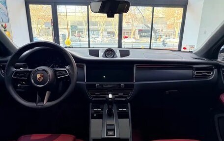 Porsche Macan I рестайлинг, 2025 год, 8 390 000 рублей, 8 фотография