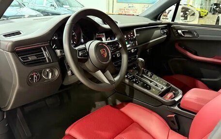 Porsche Macan I рестайлинг, 2026 год, 9 410 000 рублей, 6 фотография