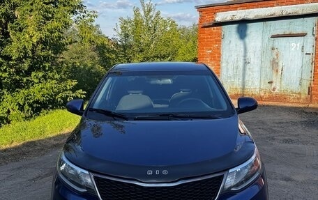 KIA Rio III рестайлинг, 2015 год, 689 000 рублей, 2 фотография