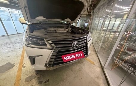 Lexus LX III, 2015 год, 7 700 000 рублей, 1 фотография