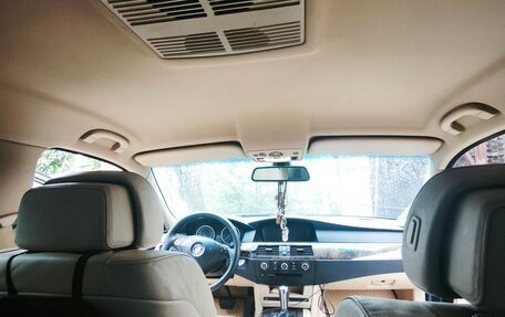 BMW 5 серия, 2004 год, 1 050 000 рублей, 16 фотография