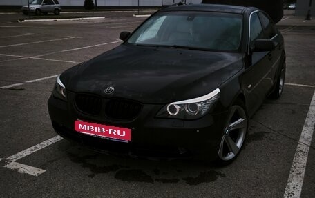 BMW 5 серия, 2004 год, 1 050 000 рублей, 7 фотография