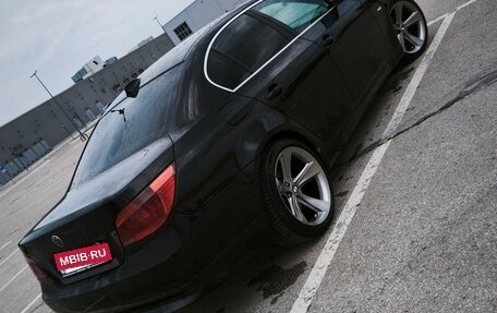 BMW 5 серия, 2004 год, 1 050 000 рублей, 5 фотография
