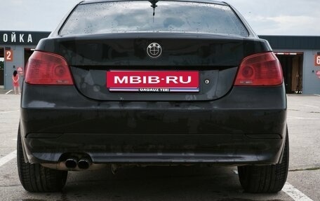 BMW 5 серия, 2004 год, 1 050 000 рублей, 4 фотография