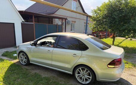 Volkswagen Polo VI (EU Market), 2012 год, 800 000 рублей, 5 фотография