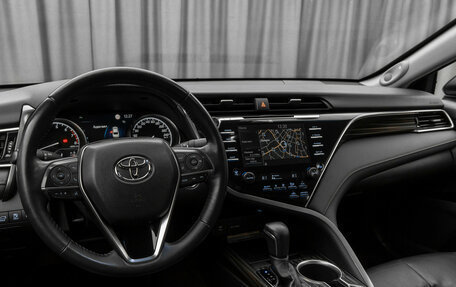 Toyota Camry, 2020 год, 2 940 000 рублей, 7 фотография