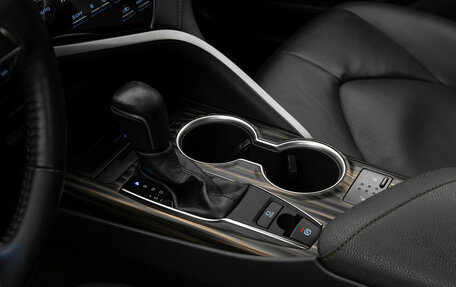 Toyota Camry, 2020 год, 2 940 000 рублей, 16 фотография