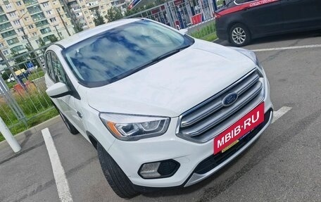 Ford Escape III, 2018 год, 1 329 000 рублей, 3 фотография