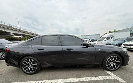BMW 5 серия, 2025 год, 7 690 000 рублей, 6 фотография