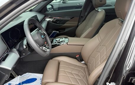 BMW 5 серия, 2025 год, 7 690 000 рублей, 9 фотография