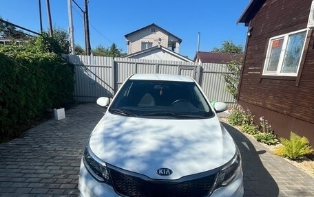 KIA Rio III рестайлинг, 2017 год, 1 300 000 рублей, 3 фотография