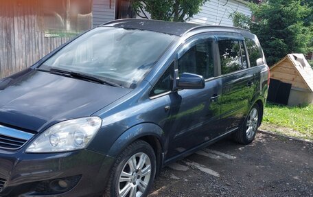 Opel Zafira B, 2010 год, 695 000 рублей, 20 фотография