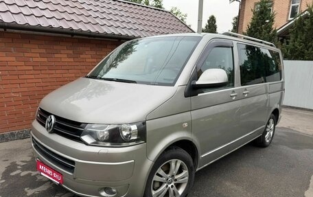 Volkswagen Multivan T5, 2010 год, 2 500 000 рублей, 5 фотография