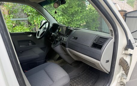 Volkswagen Caravelle T5, 2014 год, 2 000 000 рублей, 8 фотография