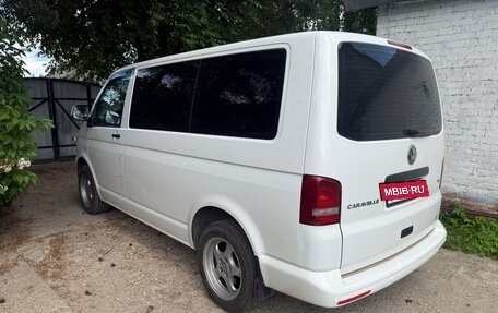 Volkswagen Caravelle T5, 2014 год, 2 000 000 рублей, 3 фотография
