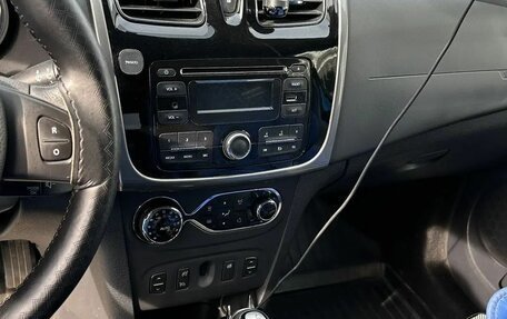 Renault Sandero II рестайлинг, 2017 год, 1 000 000 рублей, 9 фотография