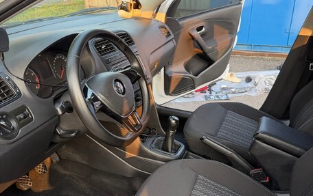 Volkswagen Polo VI (EU Market), 2018 год, 970 000 рублей, 23 фотография