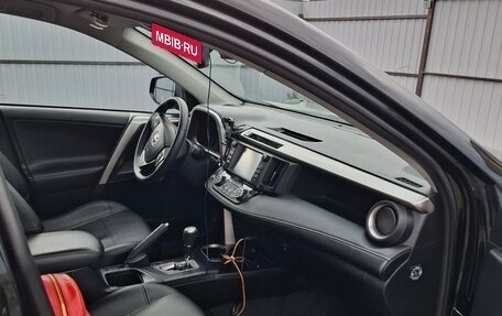 Toyota RAV4, 2019 год, 3 140 000 рублей, 8 фотография