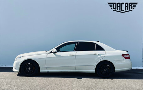 Mercedes-Benz E-Класс, 2010 год, 1 750 000 рублей, 4 фотография