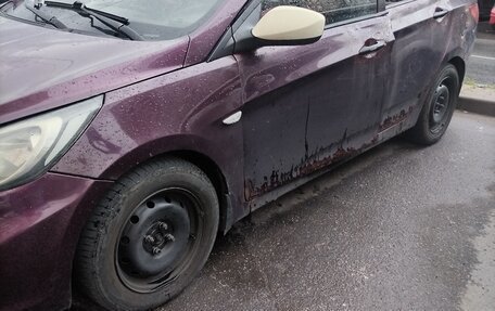 Hyundai Solaris II рестайлинг, 2013 год, 300 000 рублей, 4 фотография