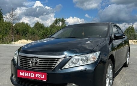 Toyota Camry, 2012 год, 1 750 000 рублей, 2 фотография