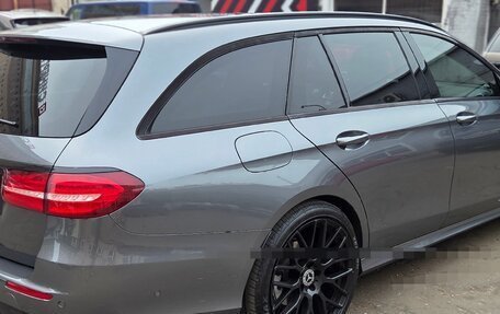 Mercedes-Benz E-Класс, 2018 год, 3 550 000 рублей, 2 фотография