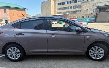 Hyundai Solaris II рестайлинг, 2021 год, 1 850 000 рублей, 7 фотография