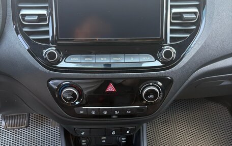 Hyundai Solaris II рестайлинг, 2021 год, 1 850 000 рублей, 13 фотография