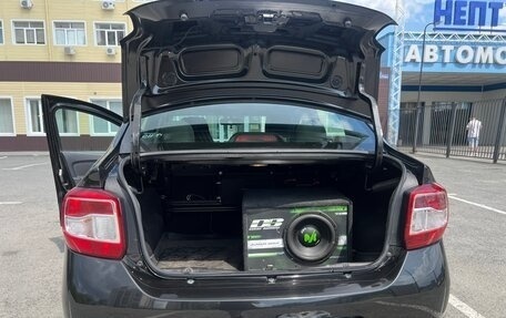 Renault Logan II, 2014 год, 700 000 рублей, 9 фотография