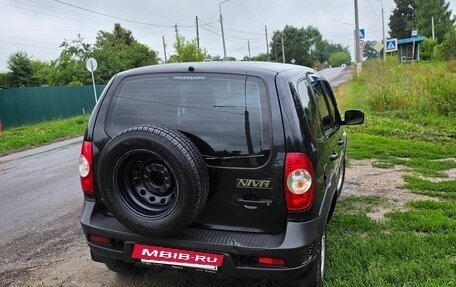 Chevrolet Niva I рестайлинг, 2017 год, 520 000 рублей, 8 фотография