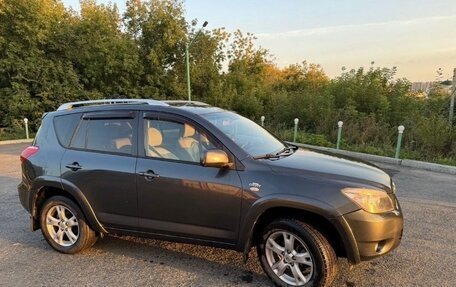Toyota RAV4, 2006 год, 1 040 000 рублей, 2 фотография