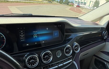 Mercedes-Benz V-Класс, 2024 год, 8 250 000 рублей, 11 фотография
