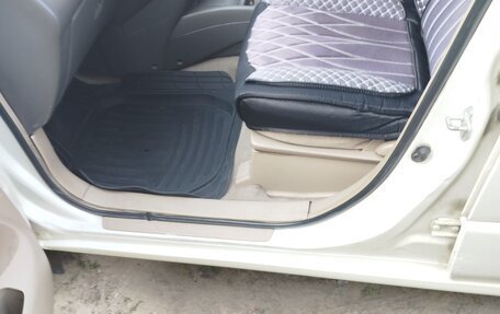 Toyota Ipsum II, 2000 год, 550 000 рублей, 13 фотография