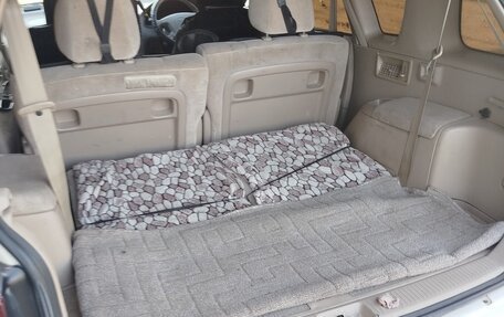 Toyota Ipsum II, 2000 год, 550 000 рублей, 5 фотография