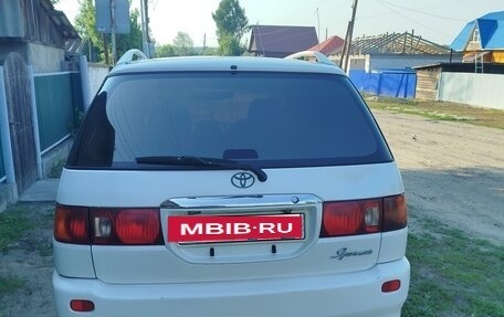 Toyota Ipsum II, 2000 год, 550 000 рублей, 9 фотография