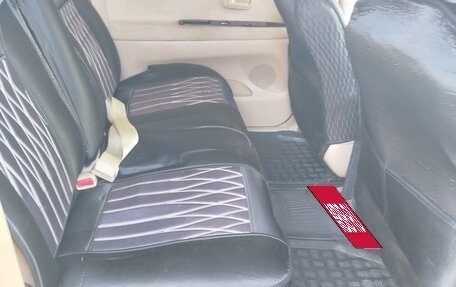 Toyota Ipsum II, 2000 год, 550 000 рублей, 4 фотография