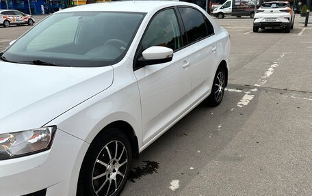 Skoda Rapid I, 2018 год, 990 000 рублей, 2 фотография