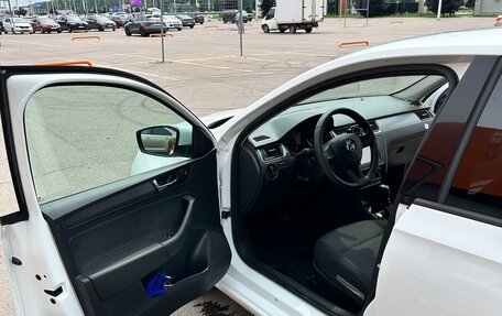 Skoda Rapid I, 2018 год, 990 000 рублей, 13 фотография