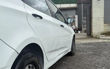 Hyundai Solaris II рестайлинг, 2022 год, 750 000 рублей, 5 фотография