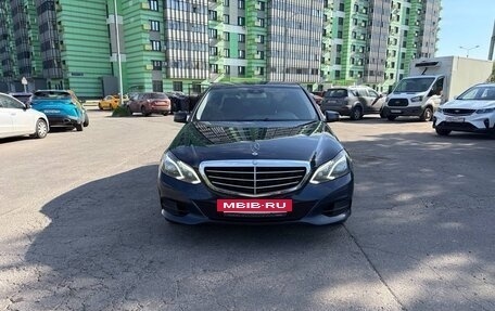 Mercedes-Benz E-Класс, 2013 год, 2 200 000 рублей, 2 фотография