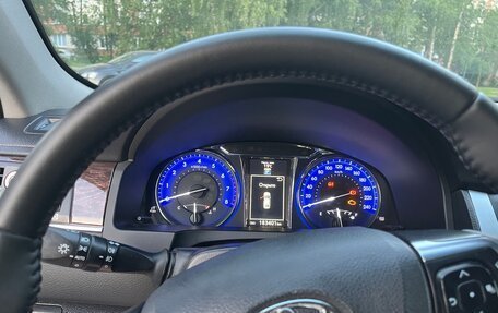 Toyota Camry, 2017 год, 1 900 000 рублей, 4 фотография