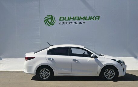 KIA Rio IV, 2021 год, 1 720 000 рублей, 4 фотография