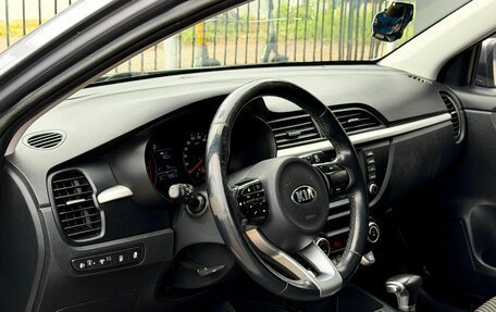 KIA Rio IV, 2018 год, 1 569 000 рублей, 8 фотография