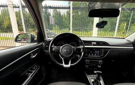 KIA Rio IV, 2018 год, 1 569 000 рублей, 11 фотография