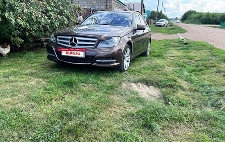 Mercedes-Benz C-Класс, 2013 год, 1 500 000 рублей, 2 фотография