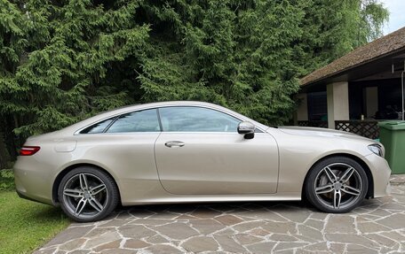 Mercedes-Benz E-Класс, 2018 год, 4 400 000 рублей, 4 фотография