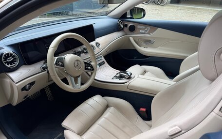 Mercedes-Benz E-Класс, 2018 год, 4 400 000 рублей, 7 фотография