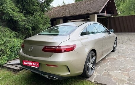 Mercedes-Benz E-Класс, 2018 год, 4 400 000 рублей, 5 фотография