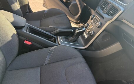 Volvo V40 Cross Country I, 2018 год, 1 800 000 рублей, 6 фотография
