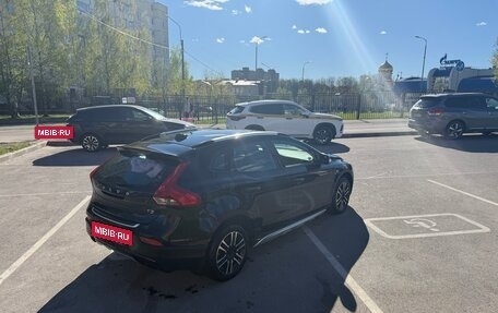 Volvo V40 Cross Country I, 2018 год, 1 800 000 рублей, 10 фотография